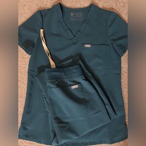 Figs Technical Collection in Deep Teal